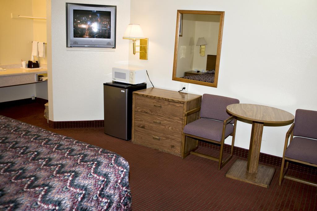 Econo Lodge Hurricane Zion Park Area Exteriör bild