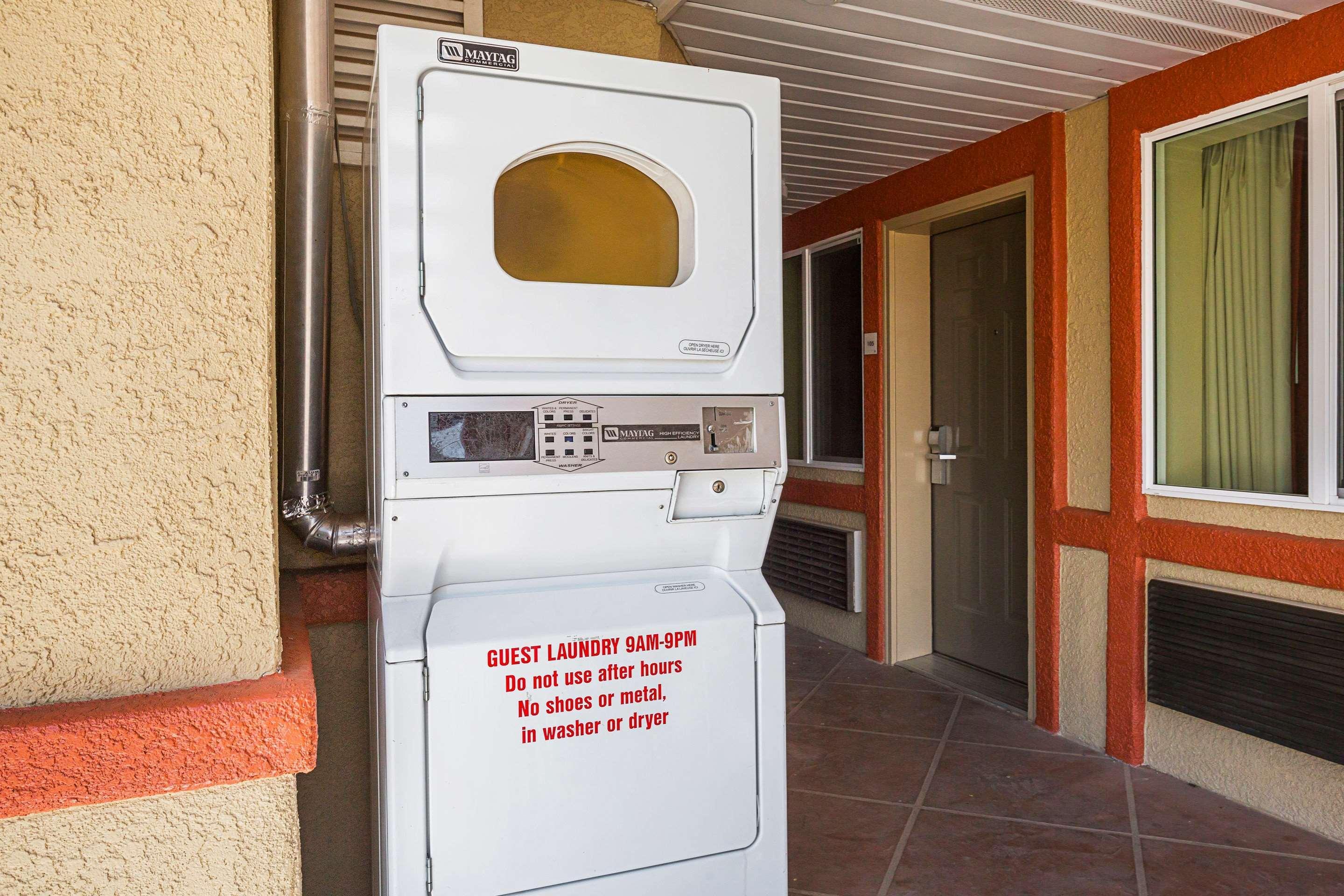 Econo Lodge Hurricane Zion Park Area Exteriör bild