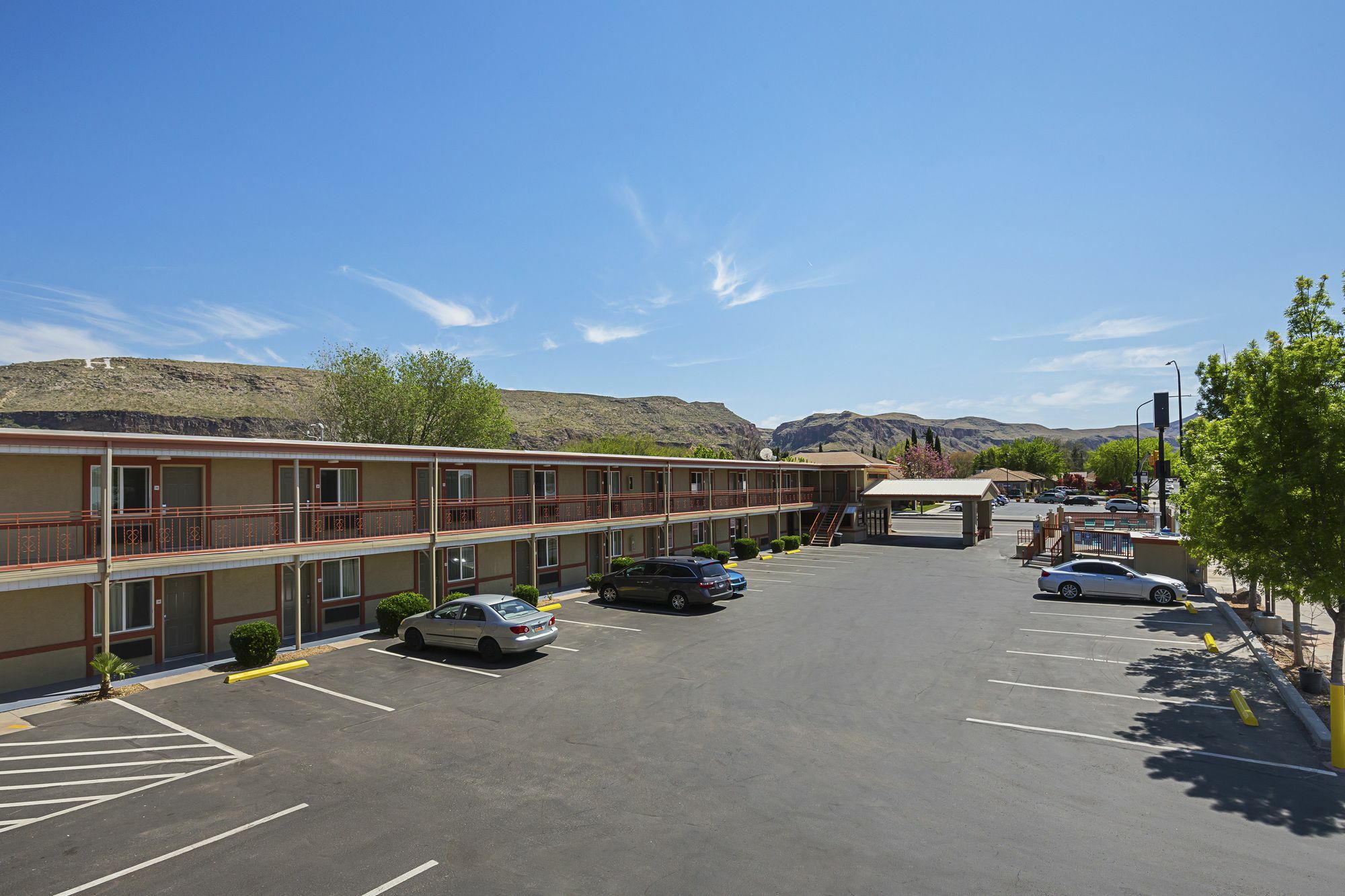 Econo Lodge Hurricane Zion Park Area Exteriör bild