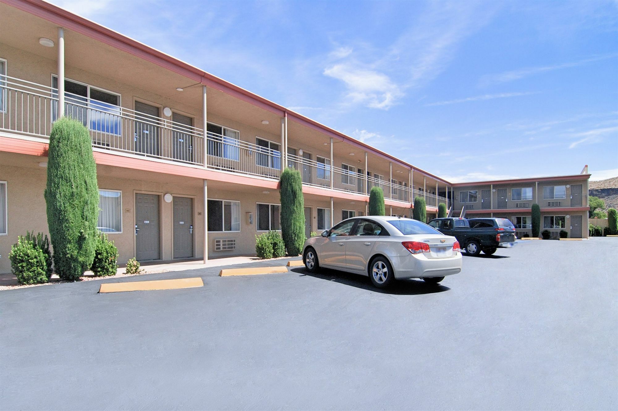 Econo Lodge Hurricane Zion Park Area Exteriör bild