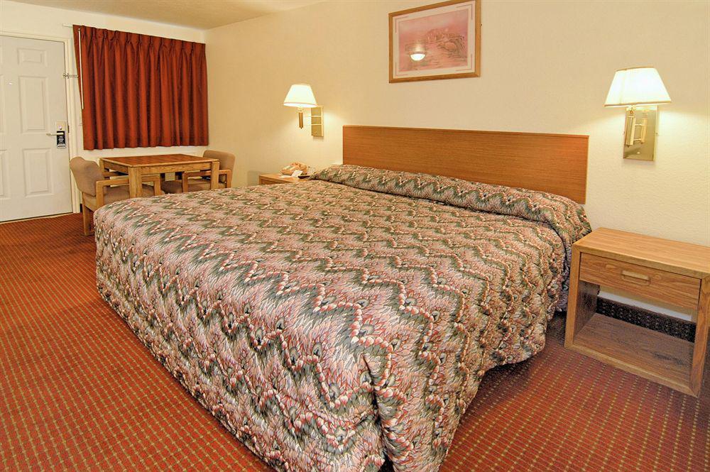 Econo Lodge Hurricane Zion Park Area Exteriör bild